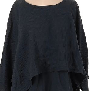 Coco and Carmen mid sleeve layered top